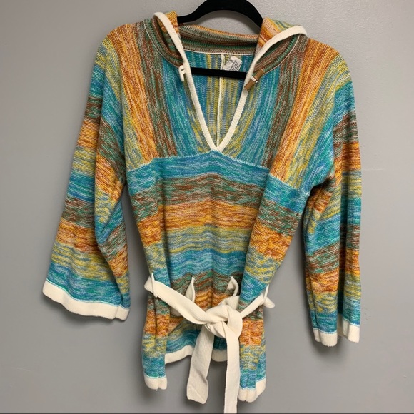 Vintage 1970s women’s Hooded  Flare Sleeve sweater - Picture 6 of 10